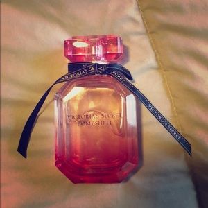 Victoria’s Secret bombshell